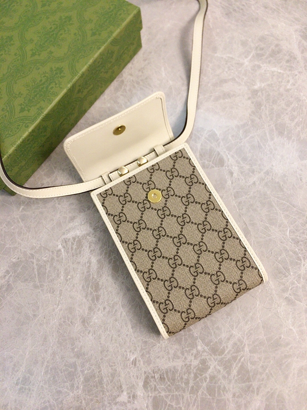 グッチバッグ内部構造